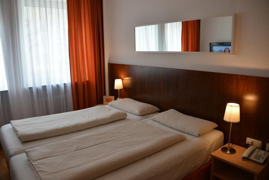 Italia 3* Munich