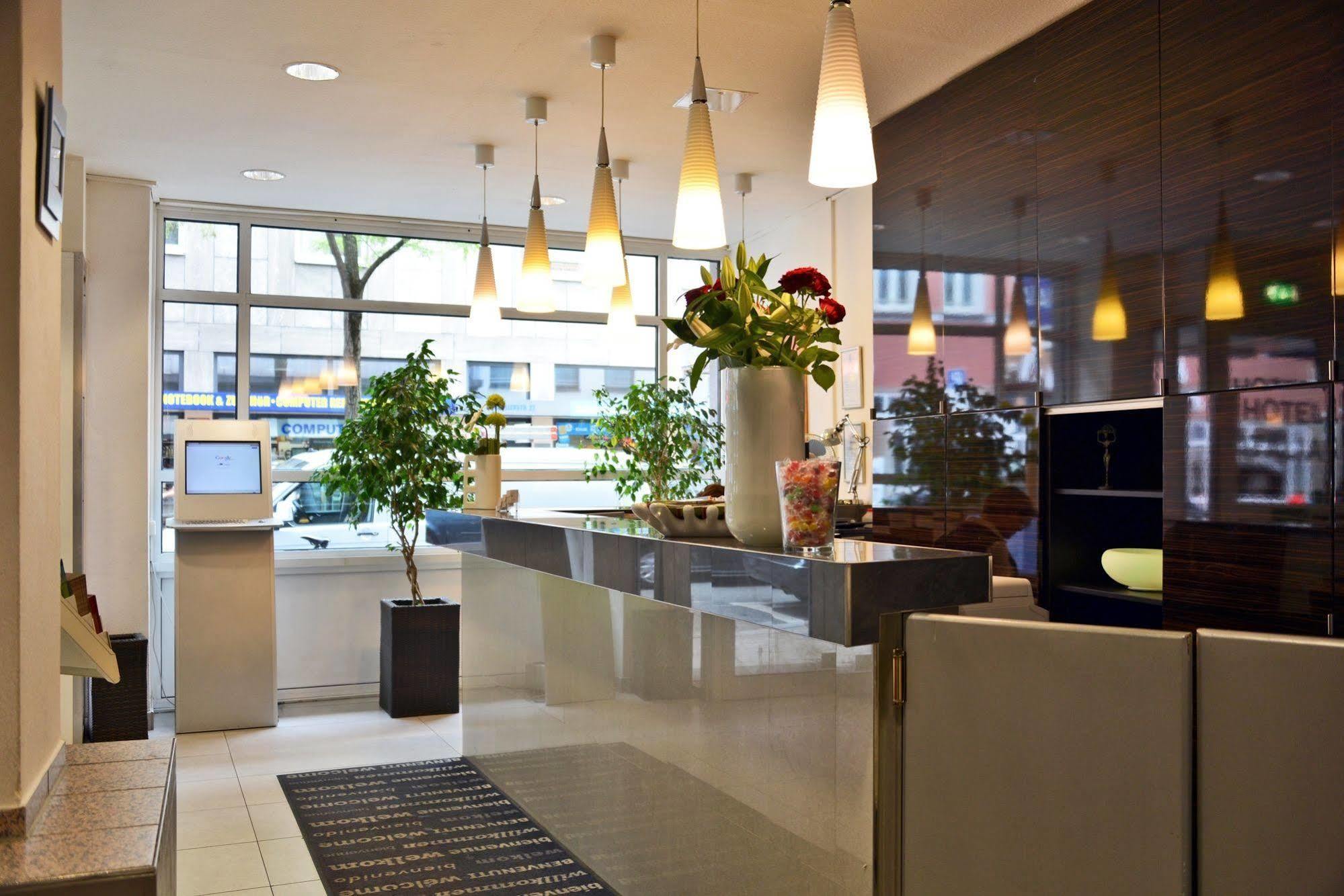 Italia Hotel 3*