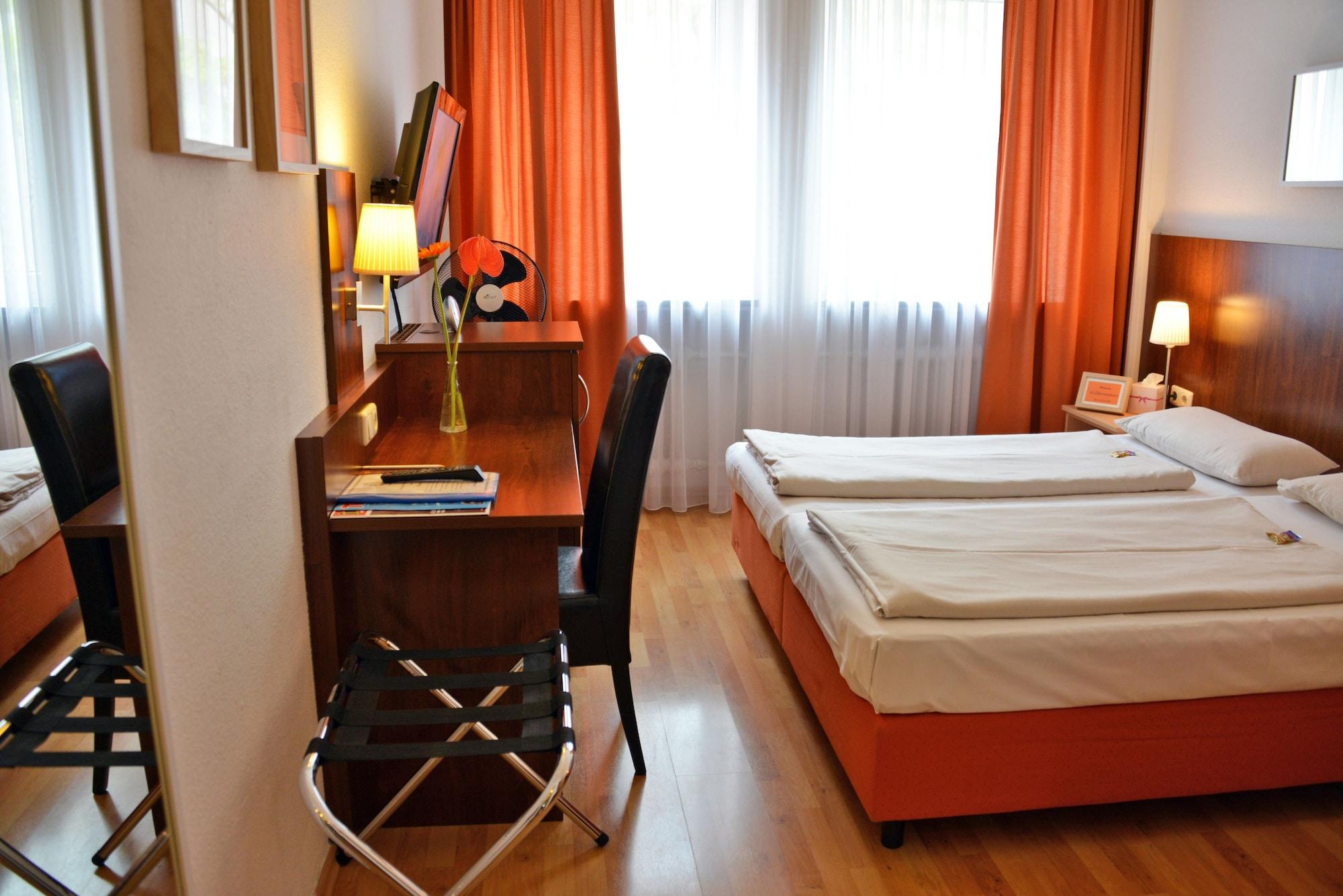Italia Hotel 3*